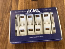 Vintage NOS 12 ACME Thunderer England Whistles #658 in Display Box