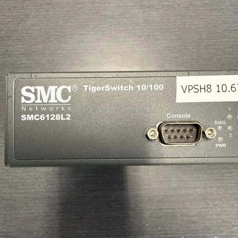 SMC Network TigerSwitch 10/100 Ethernet Switch SMC6128L2 - Image 2 of 4