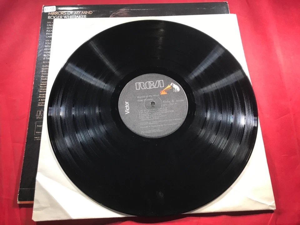 F1-58 ROGER WHITTAKER Mirrors Of My Mind - AFL1-3501 - 1979 - RECORD - POP - Image 2 of 4