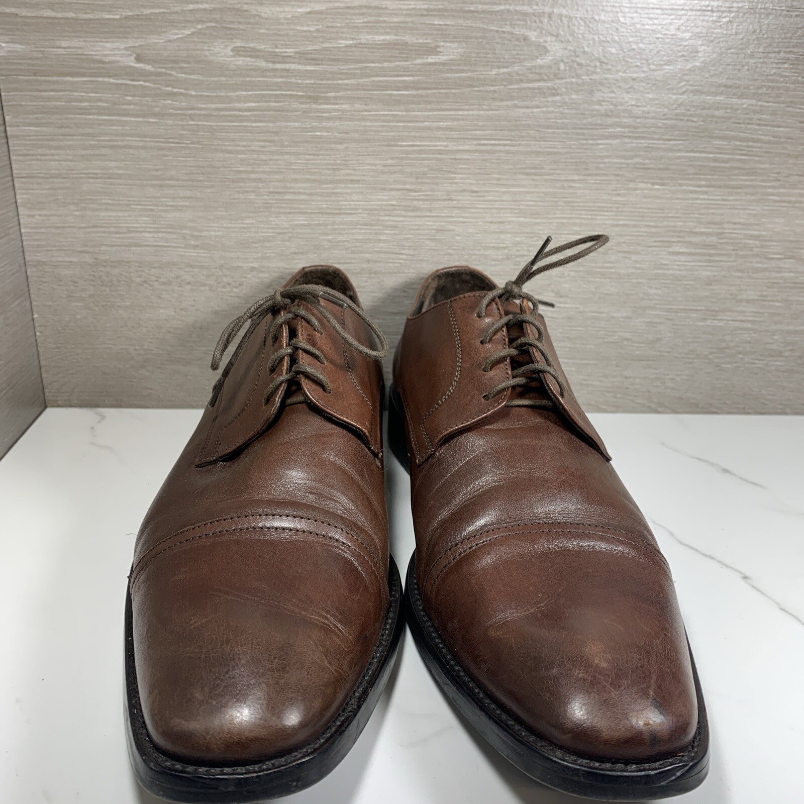 SAOLA Scarpe eleganti da derby da uomo Adam Derrick Cap Toe taglia 10 5 Italia $295