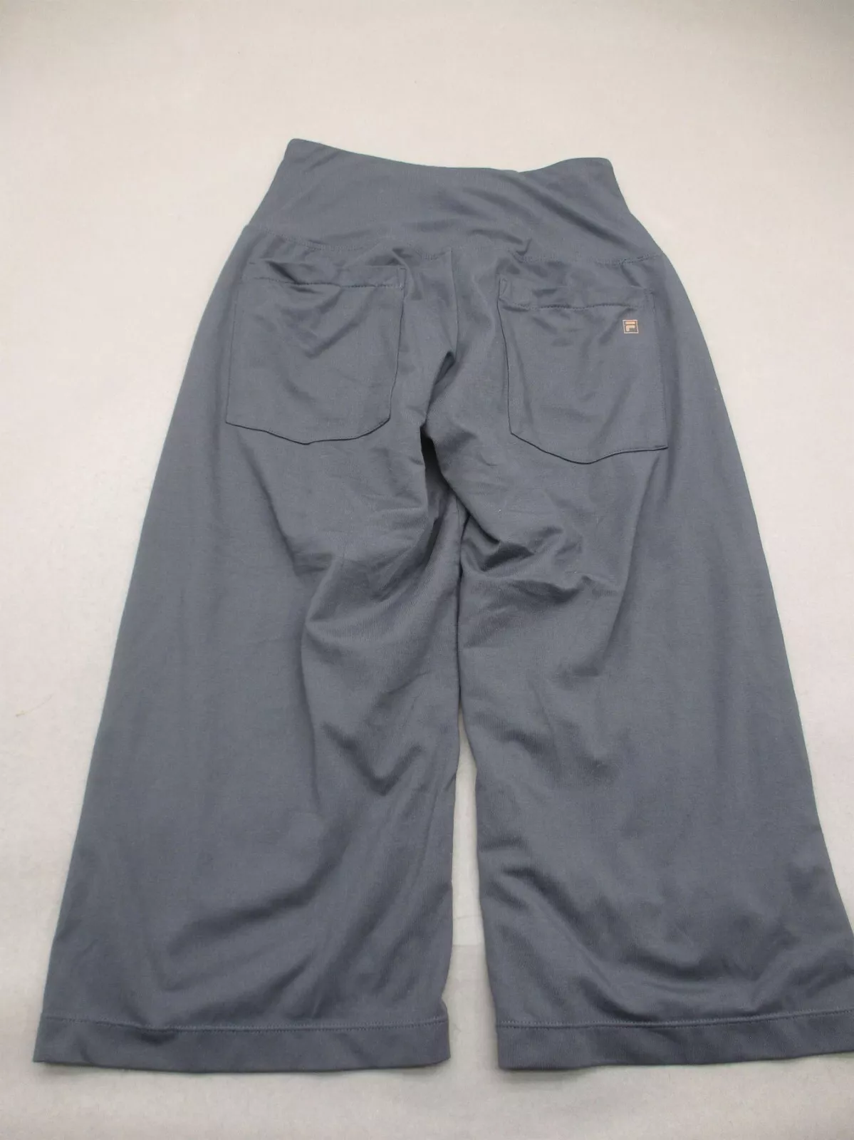 fabletics high rise stretch waist pocket crop track pants