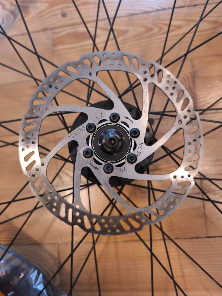 LAUFRADSATZ 27,5" MTB - Scheibenbremsen + Nabendynamo + Licht - Ready To Use Set - Bild 4 von 4