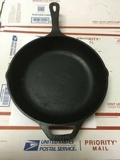 Lodge USA CS Cast Iron Chef Skillet 10" Diameter 1.5” Deep