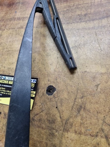 Nissan K13 Micra Rear Wiper Arm only - Picture 8 of 14