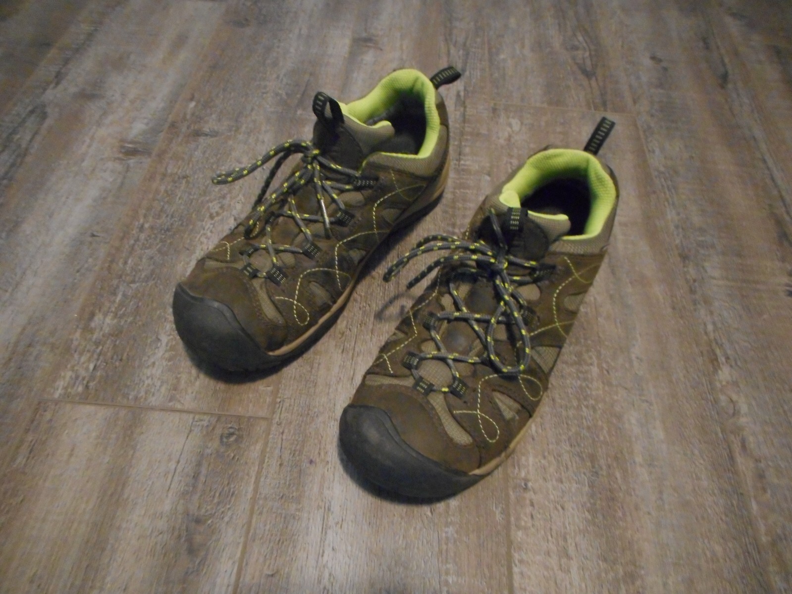 Scarpe da trekking impermeabili da donna Keen taglia 9