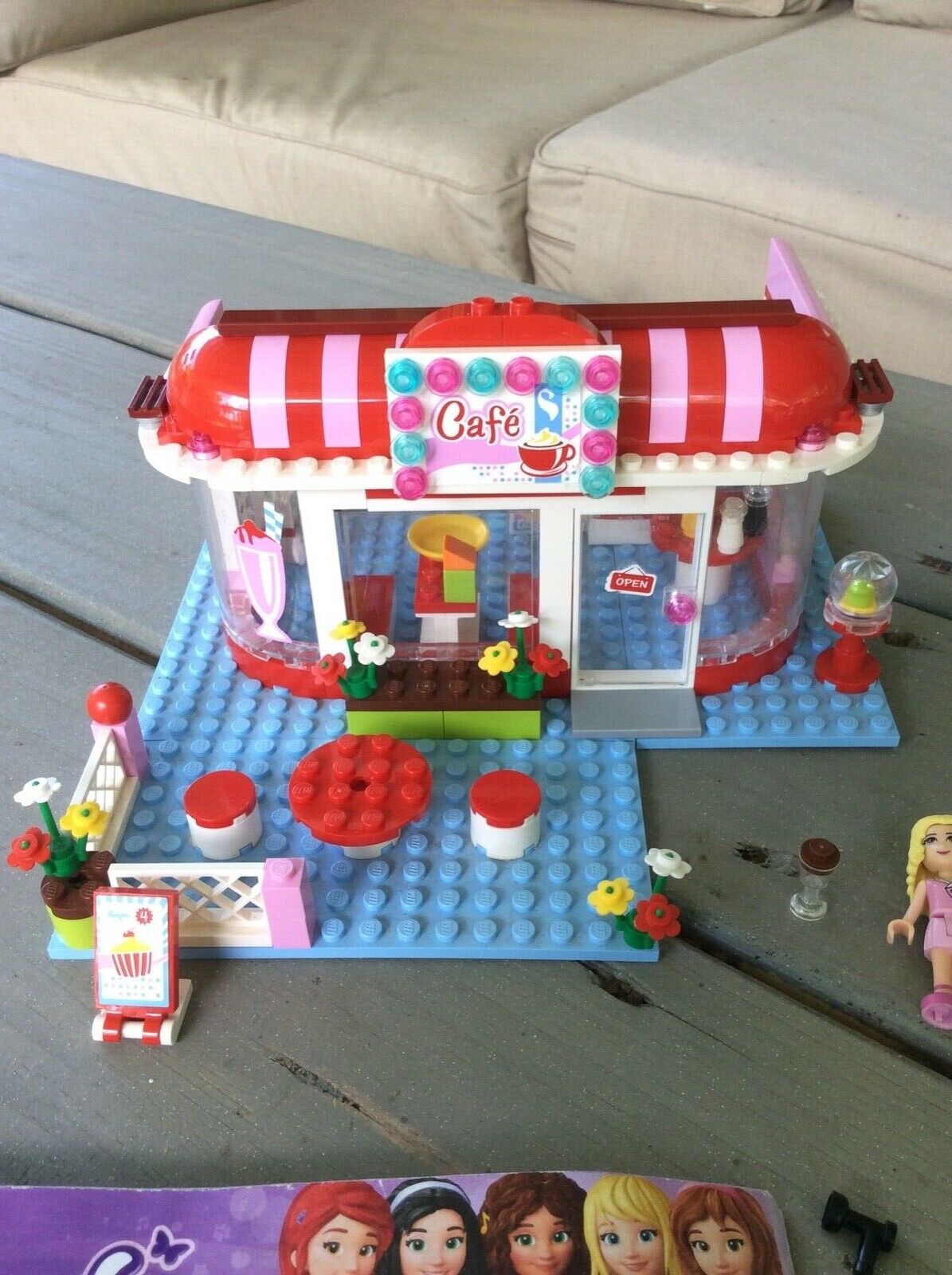 LEGO Friends: City Park Cafe (3061) Toys - Zavvi US