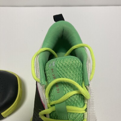 stephen curry green and pink shoes