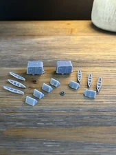 N SCALE 1:160 CAMPING SET CAMPERS(2), TENTS(6) CANOES(6) CAMPFIRE(1) 15 PC SET