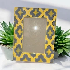 Yellow Gray Geometric Ceramic Tile Standing Photo Frame For 3.75x5.75 in Photo