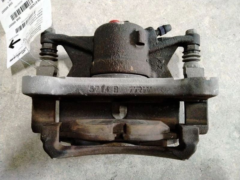 Pinza delantera derecha pasajero 8V0615124D compatible con Golf 2921362 2017 Foto 2 de 4