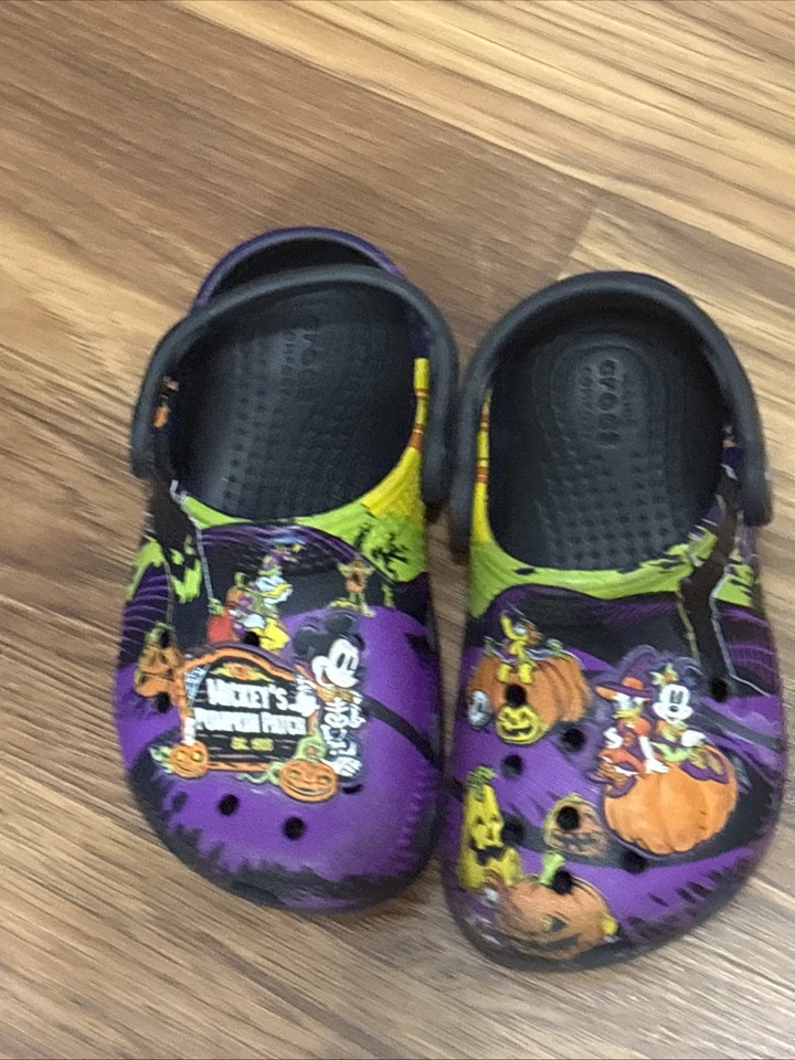 Crocs Bebé Niño Niño Niños Niñas Talla 7C Parche Calabaza Halloween Zapatos Zuecos Foto 3 de 4
