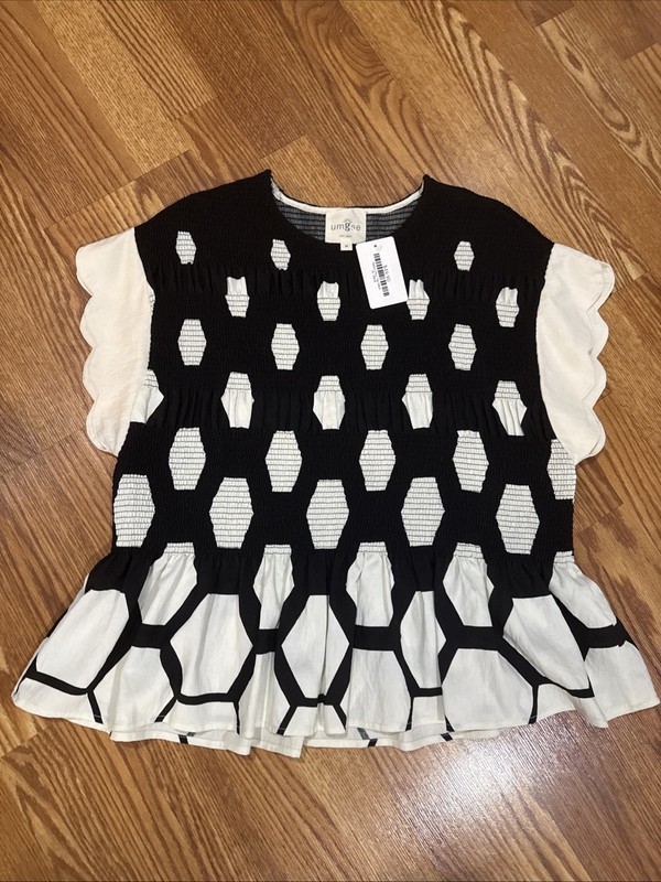 NWT UMGEE Monochrome Meadow Smocked Blouse Size M