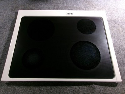 74003026 Magic Chef Range Oven Cooktop - BISQUE