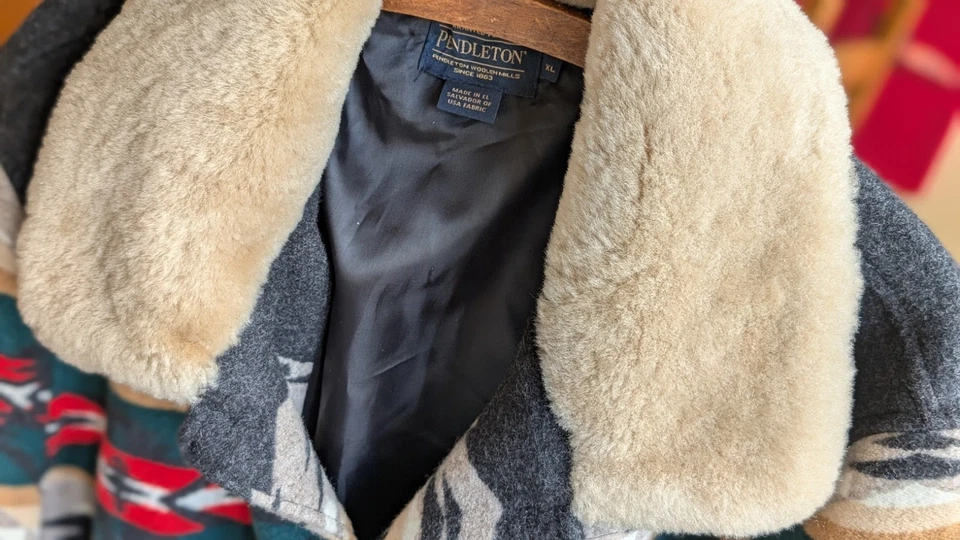 Pendleton Brownsville Coat - Tecopa Hills | XL | Excellent Condition - Image 4 of 4