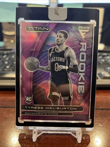 2020-21 Panini Flux - Titan Rookies Tyrese Haliburton #9 (RC) 06/25 Pacers