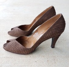 Vintage STUART WEITZMAN for MARTINIQUE Brown Snakeskin Leather Pumps Size 8 AAA