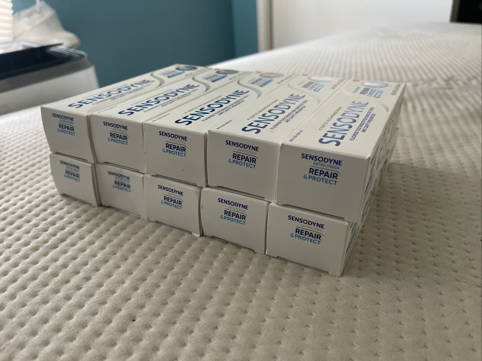 Sealed Sensodyne Repair and Protect Whitening Toothpaste Sensitive Teeth 3.4oz