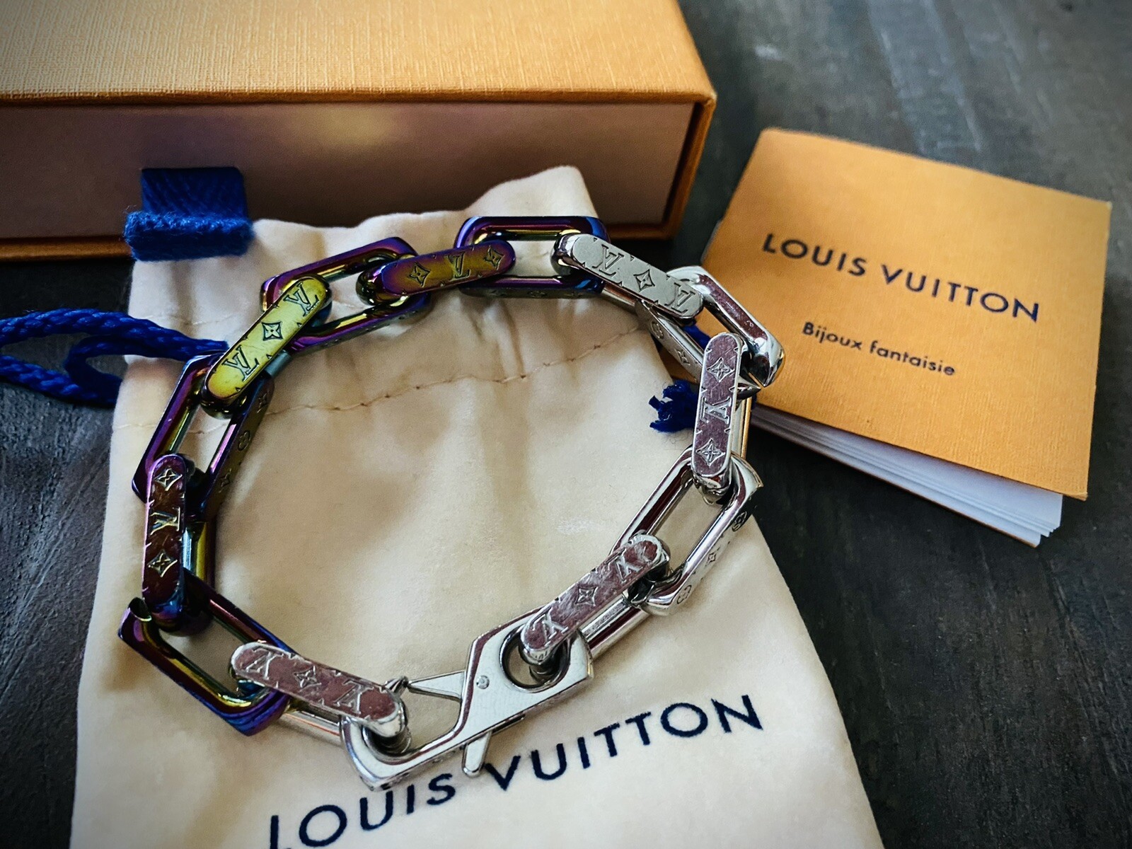 Louis Vuitton MONOGRAM 2020 Cruise Monogram Chain Bracelet (M00309)