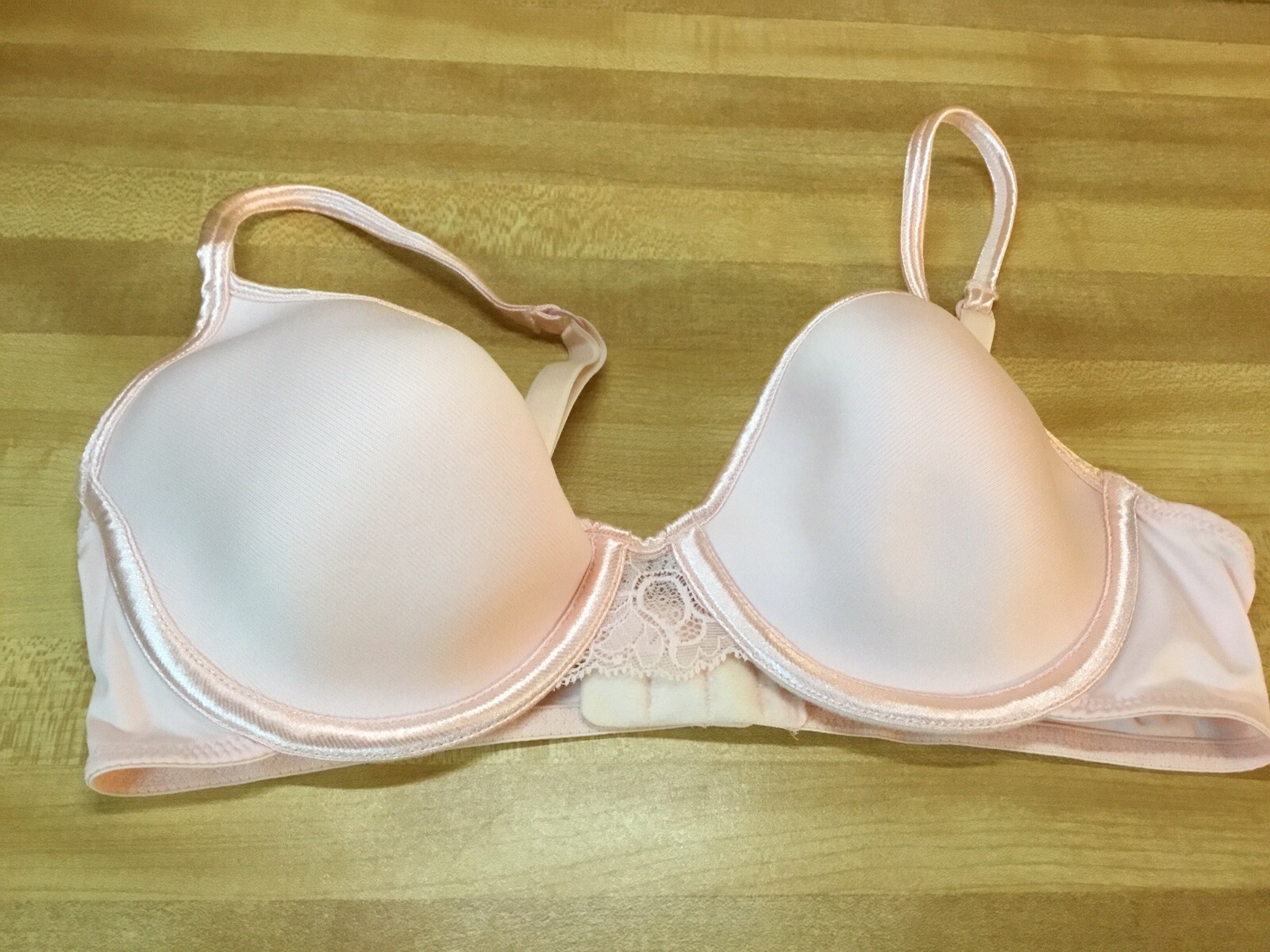 Victoria's Secret Angels Underwire Bra Size 34c Light… Gem