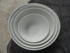 Sweese Solid Pure All White Nesting Graduated 4-Piece Bowl Set