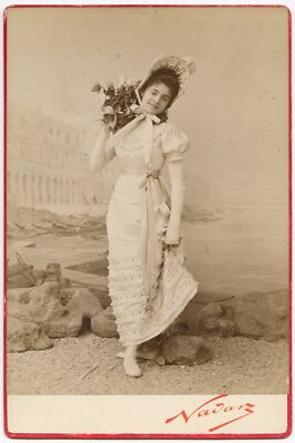 Eine Tänzerin zum Ausweisen, Ballett, Operette, Fotokabinettkarte, Schwimmen