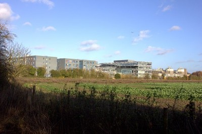 Foto 6x4 Blick Richtung Cavendish Laborgebäude Hochkreuz \/TL42 c2017