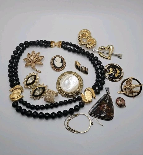 Vintage Jewelry Craft Lot Brooches Earrings Goldtone Black Art Deco