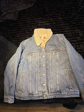 Levi’s Original Trucker Jacket Women’s. Size XL