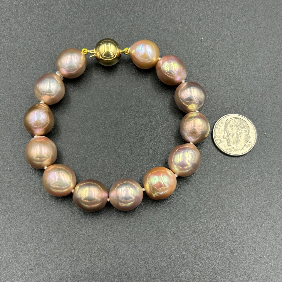 Pulsera de perlas barrocas de oro amarillo de 18k Foto 3 de 4