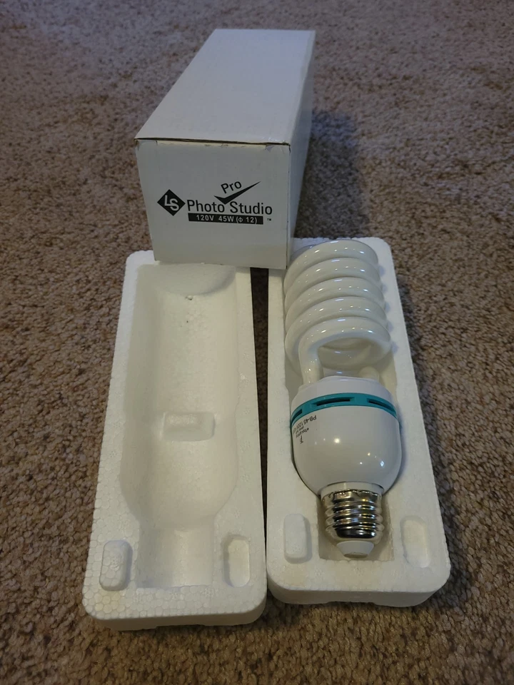 Limo Studio Bulb Carry Bag And Three Bulbs 45W Daylight Tested  - Image 4 of 4