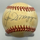 Joe DiMaggio Autographed Signed Official MLB Baseball with stand - COA