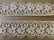 9 3/4 YDS SCALLOPED ECRU FLORAL COTTON VENISE LACE EDGE