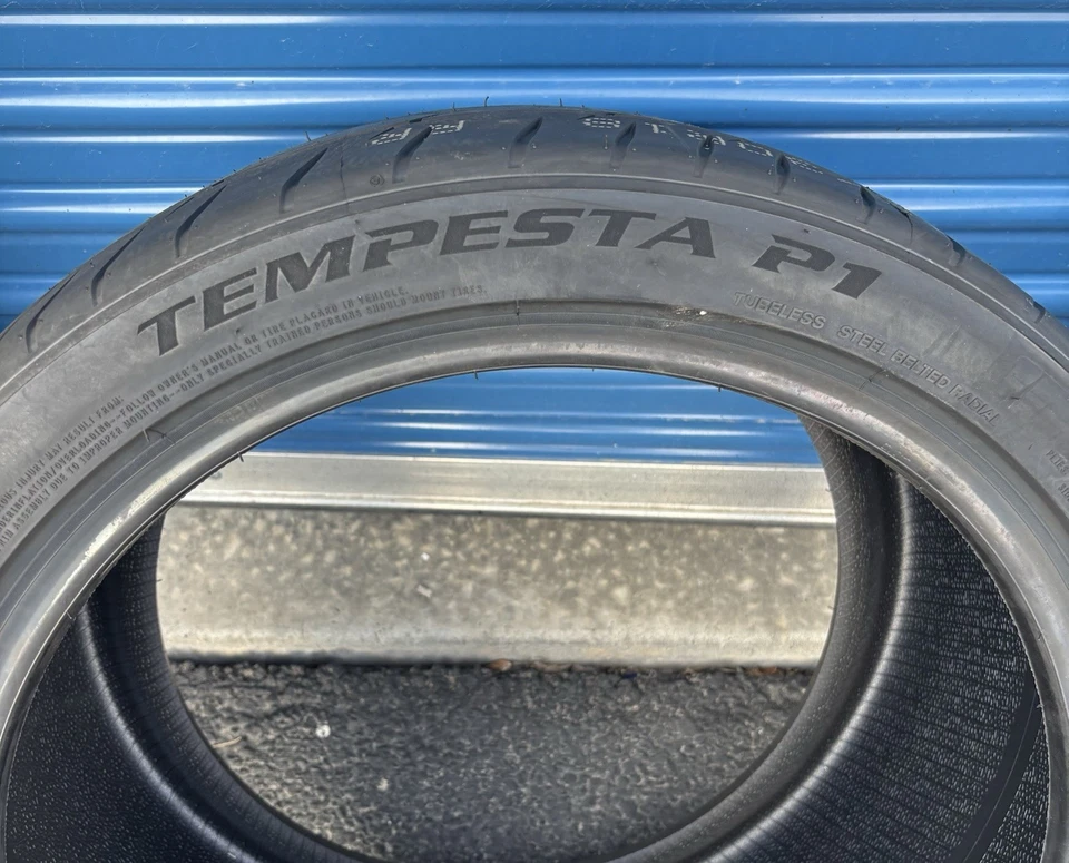 Pneus de corrida ViTour Tempesta 315/30R-18 P1 P-01R alto desempenho - Imagem 2 de 4