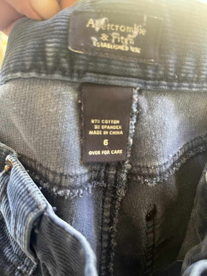 Pantalones de mezclilla acampanados vintage de pana para mujer Abercrombie & Fitch 6 Y2K con botones Foto 2 de 4