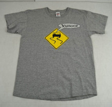 Vintage T-Shirt Anvil Yahoo Promo Size M 90s Slippery Road Sign Driver Yahoo!