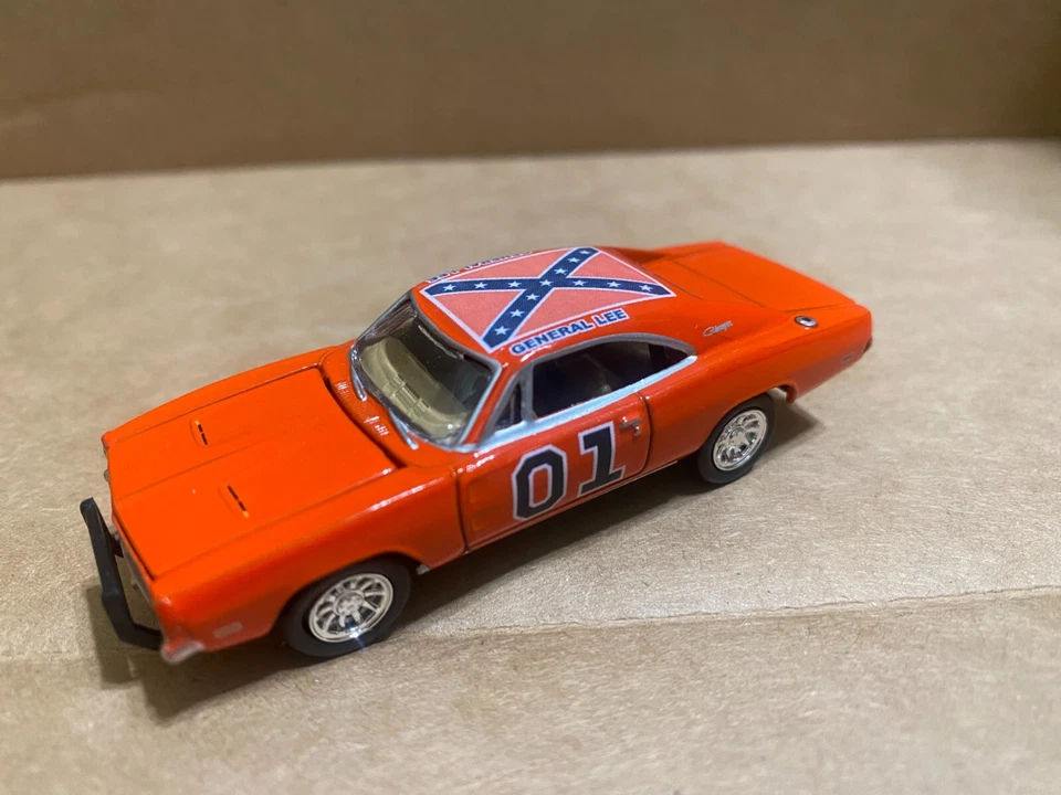 General Lee 1:64 Scale Dukes of Hazzard Johnny Ligtning 1969 Dodge Chatger R/T - Image 2 of 4