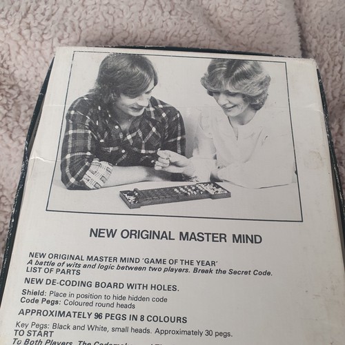 Vintage Invicta Original Master Mind Game 1972 Boxed - Picture 7 of 8
