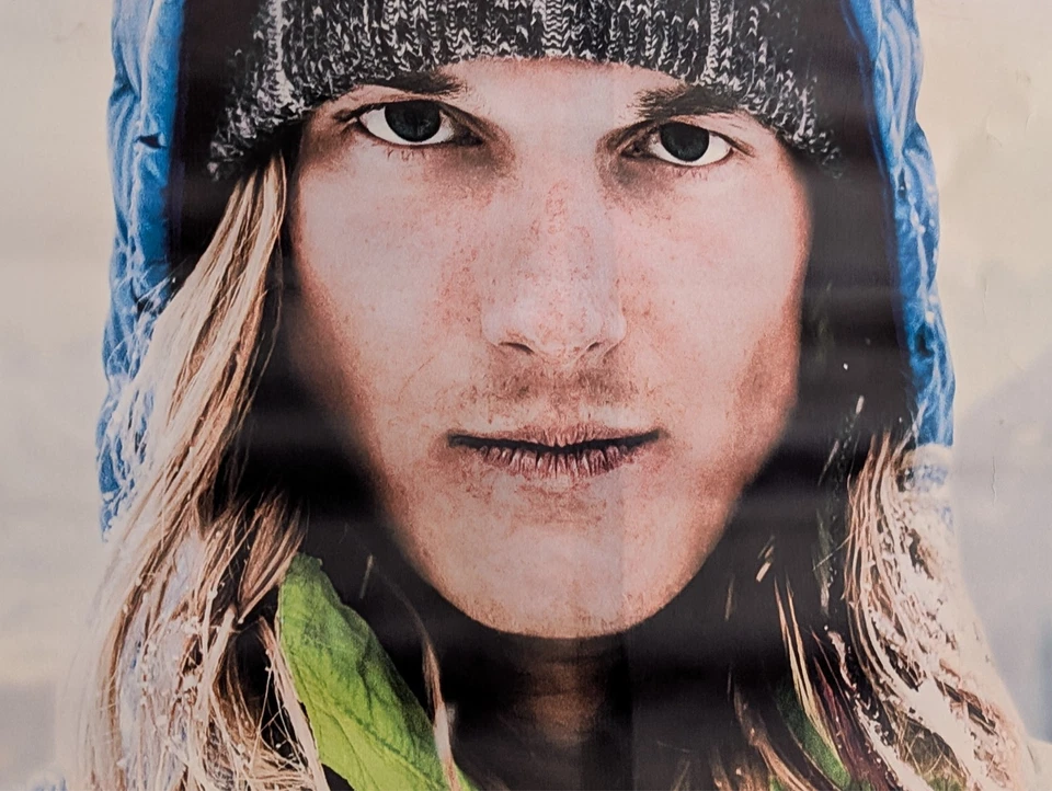 The North Face Chicago blue thermoball jacket bus stop poster 68x48 in gorpcore - Image 3 of 4