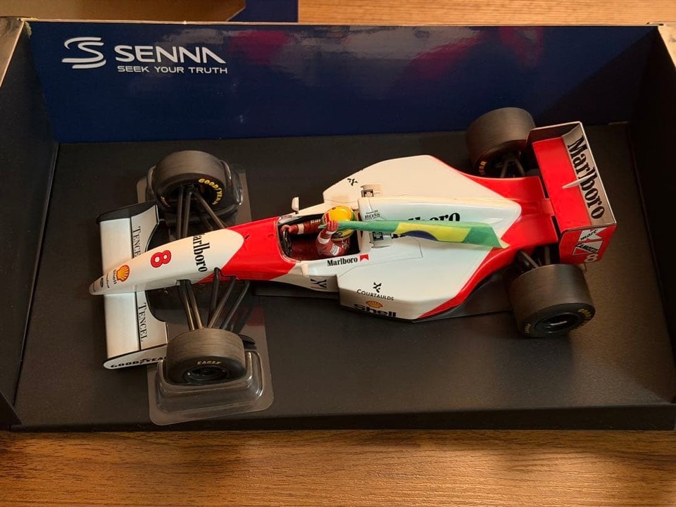 1993 Minichamps McLaren MP4/8 A Senna European GP 1993 Minichamps McLaren MP4/8 A Senna European GP