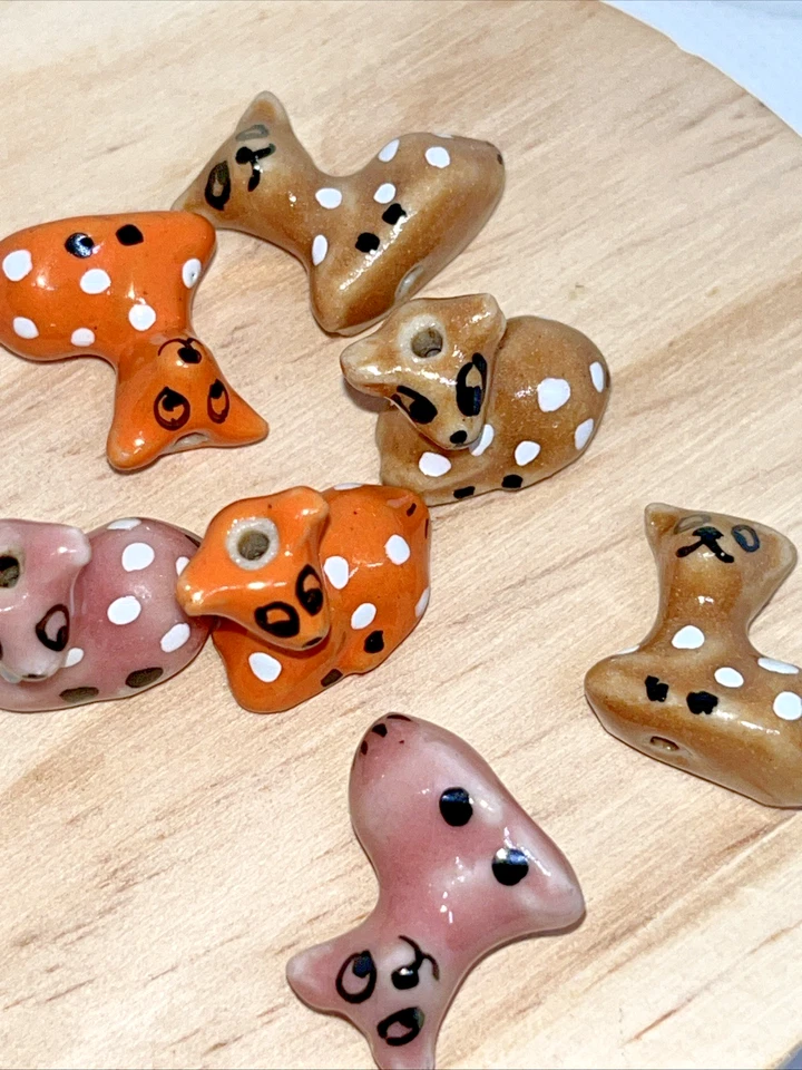 Porzellan Keramik Perlen Reh Rentier handbemalt mit Loch 4 Stück 17 mm bunt DIY - Bild 4 von 4