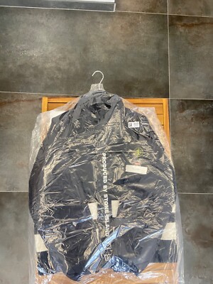 Supreme /Stone Island  Reversible Daunen Puffer Jacket Black 
