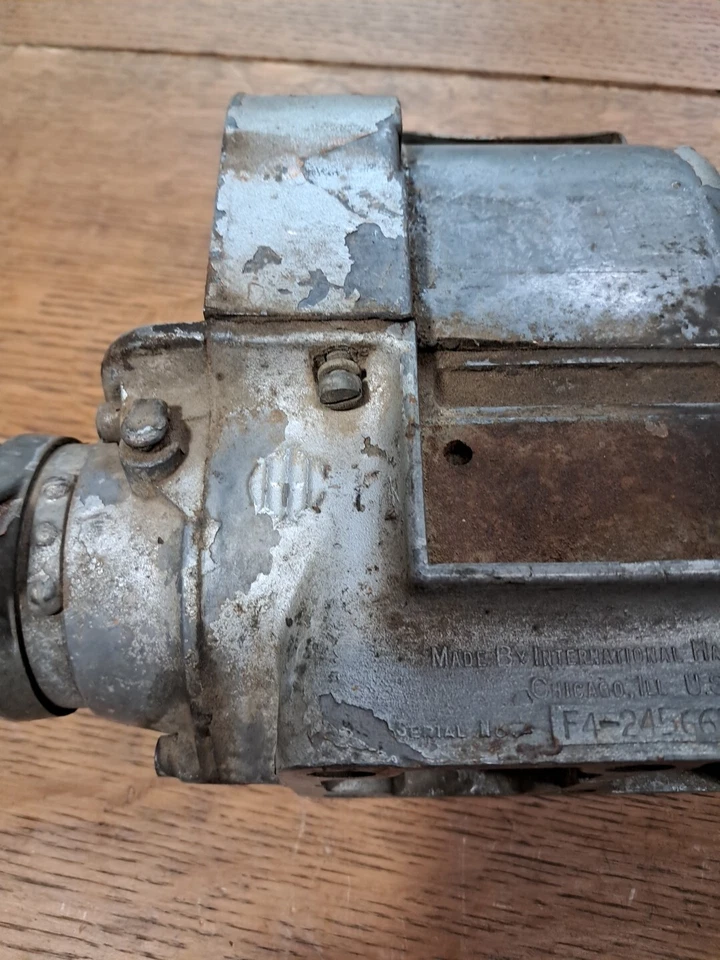 Antique Farmall IHC International F4   Tractor Magneto For Core Os128 - Image 3 of 4