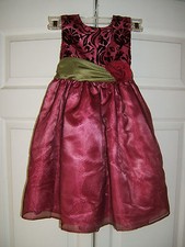 Girl's Holiday Christmas Red Green w/ Velvet Size 6 Dress NEW 