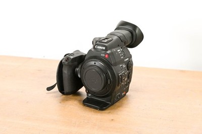 Canon EOS C300 Digital Cinema Camera CG0104V