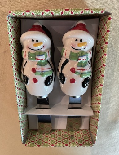 2er Set Studio 18 Schneemann Käsemesser Streuer Nikolausmütze gestreift Schal - Bild 1 von 5