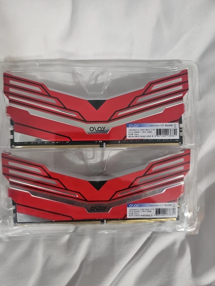 OLOy DDR4 RAM 16GB 2x8GB Warhawk RGB Sync 3200 MHz C16 PC-4 25800 1.35V Red - Image 3 of 4