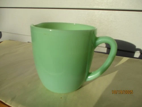 FIRE KING JADEITE 20oz. MILK PITCHER