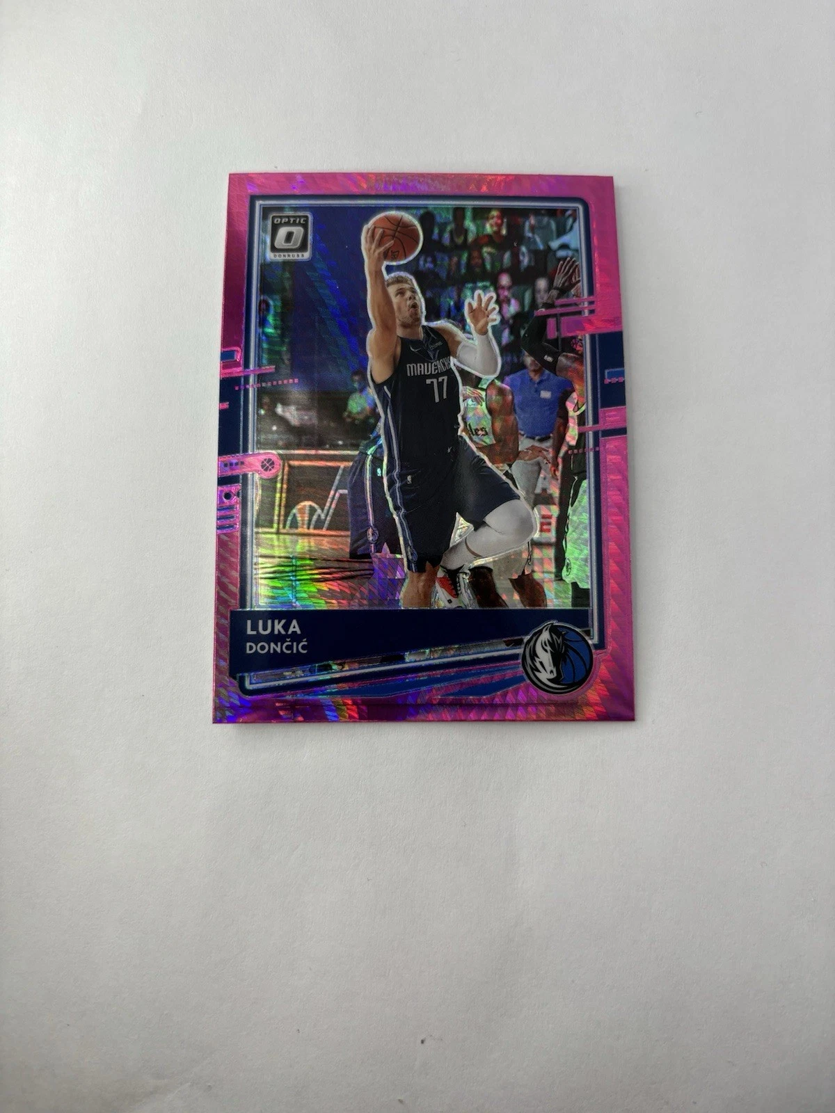 2020-21 Donruss Optic Luka Doncic Pink Hyper Prizm #86 Mavericks Parallel SP
