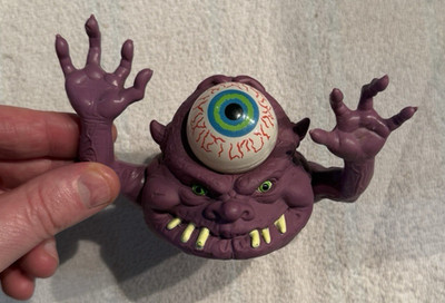 Vintage 1984 Bug Eye Ghost Purple Monster The Real Ghostbusters Toy