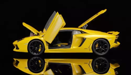AUTOart 1/43 Alloy fully open car model Lamborghini Aventador LP700-4 Yellow - Picture 4 of 11